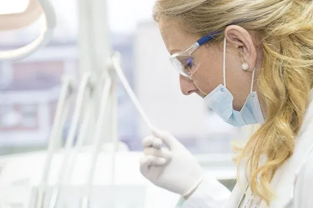 Implanty stomatologiczne i implanty zębów w Gdańsku